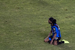 Debut gone wrong! Ronaldinho skies his penalty for Mexican side Queretaro