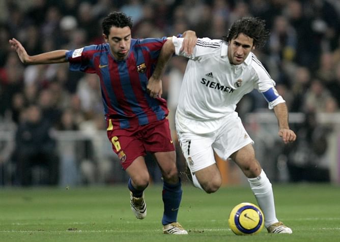UEFA Champions League: Xavi equals Raul and sets sight on Giggs' record