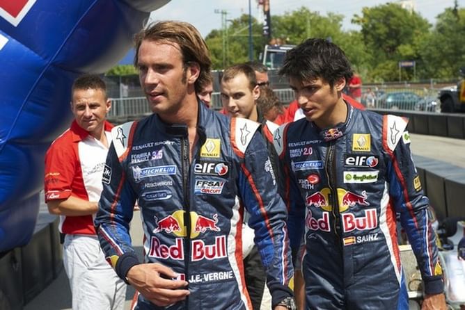 Vergne, Sainz Jr or Lynn - Who deserves the second seat at Toro Rosso?