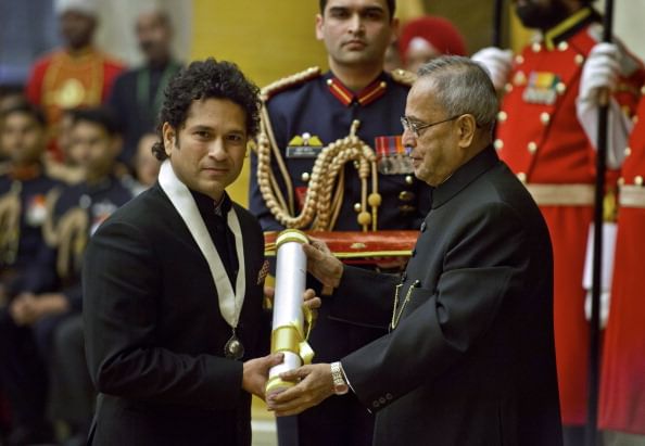 Tribute to Sachin Tendulkar: Kolkata Durga Puja pandal changes into cricket stadium