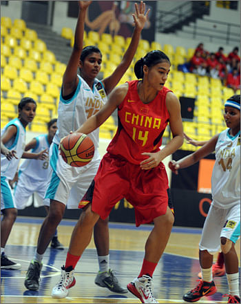 FIBA ASIA U18 Women (Day 1): China Beat India 124-72