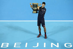 Djokovic crushes Berdcyh in lop-sided final