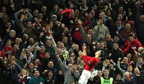 Louis van Gaal calls Robin van Persie's goal celebration ''stupid"