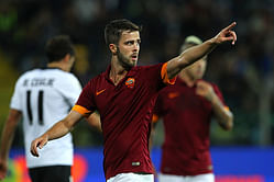 Video: Magical pass from Roma's Pjanic splits 8 Cesena players in defence