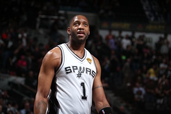 NBA legends led by Tracy McGrady beat China's Liaoning team