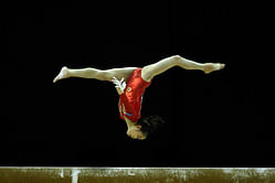 China's Yao Jinnan takes women's uneven bars gold