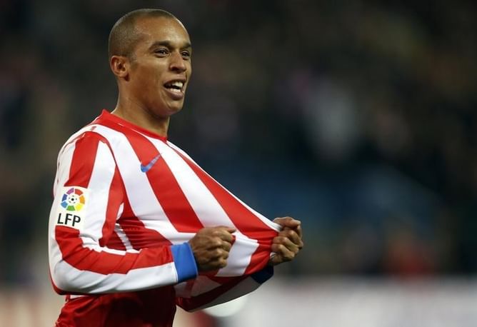 Atletico defender Miranda injured
