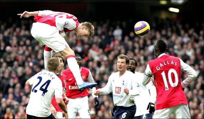 Bendtner goal Tottenham