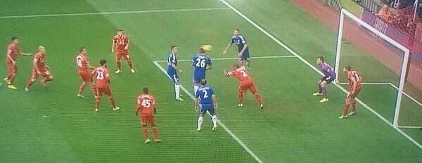 Chelsea players unmarked
