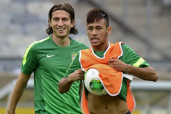Video: Chelsea defender Filipe Luis humilates Neymar during Brazil training