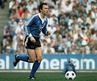 Win an untradeable Franz Beckenbauer in FIFA 15 Ultimate Team