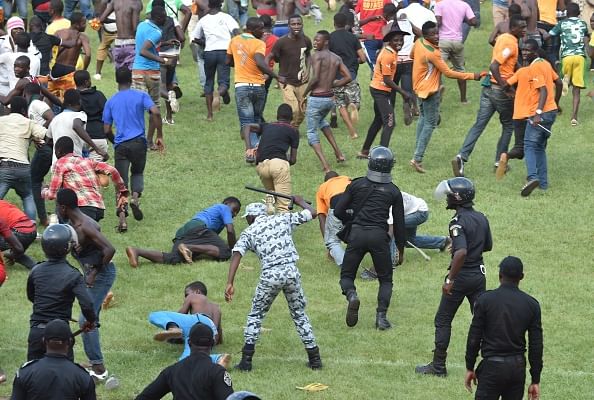 Video: Ivory Coast display the worst form of sportsman spirit in their game against Cameroon