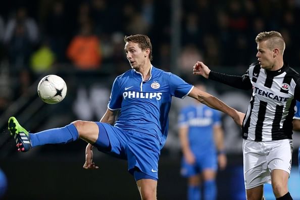 Luuk de Jong included in Netherlands to replace unfit Robin van Persie to face Mexico and Latvia