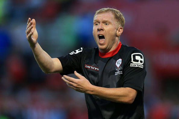 Video: Paul Scholes reacts brilliantly to Liverpool fans serenading him