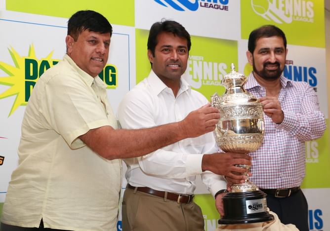 Leander Paes unveils Premier Tennis League trophy