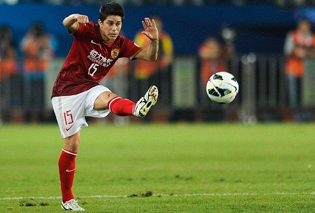Corinthians evince interest in Argentine mid-fielder