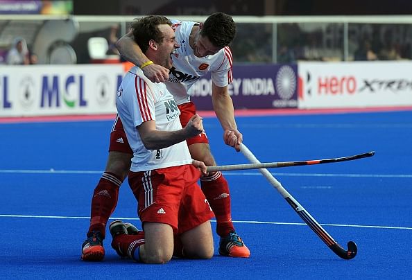 England thrash Pakistan 8-2 in Champions Trophy