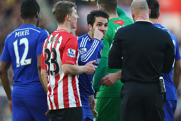 Chelsea drop two points at St Mary's