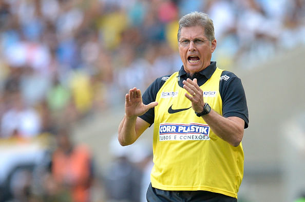 Palmeiras set to name Oliveira as coach