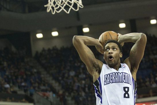Rudy Gay signs an extension with the Sacramento Kings
