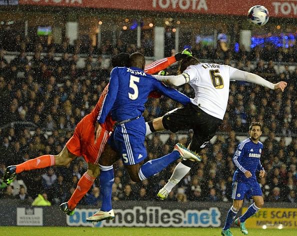 Chelsea goalkeeper Petr Cech says his helmet saved defender Kurt Zouma from suffering an even more serious injury