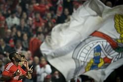 League leaders Benfica beat Guimaraes 3-0