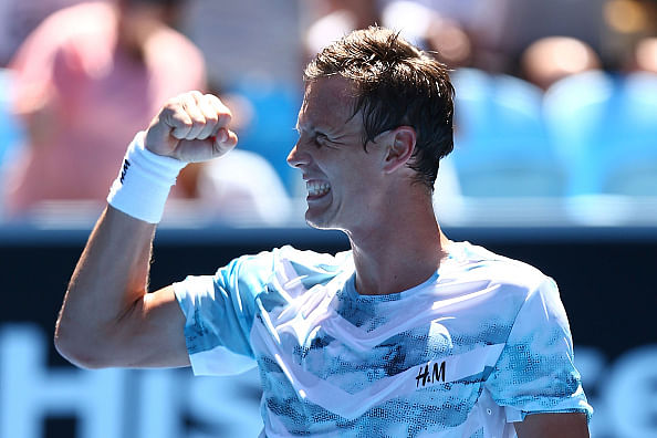 Tomas Berdych breezes into Australian Open 4th round