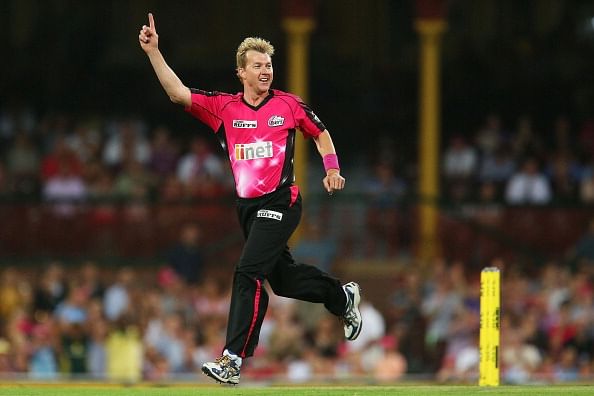 Brett Lee announces retirement from competitive cricket