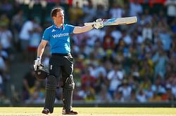 Eoin Morgan ton lifts England to 234 against Australia