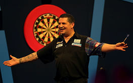 Gary Anderson causes massive upset to win World Darts Championship