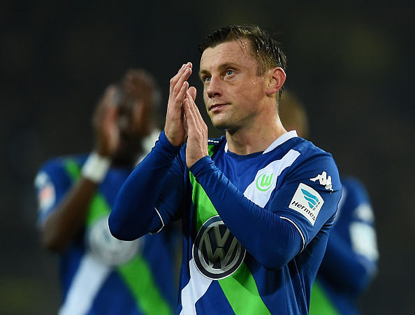 Wolfsburg striker Ivica Olic rejoins Hamburg
