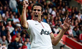 Robin van Persie's ankle injury to be a major setback for Manchester United