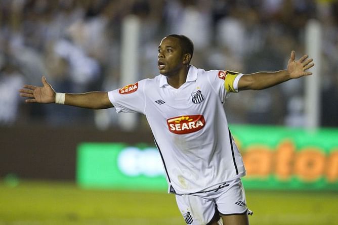 Flamengo pondering bid to sign Robinho