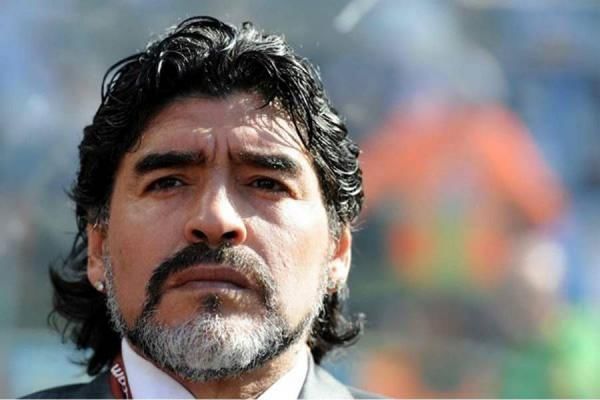 Rome prosecutors seek defamation charges against Maradona
