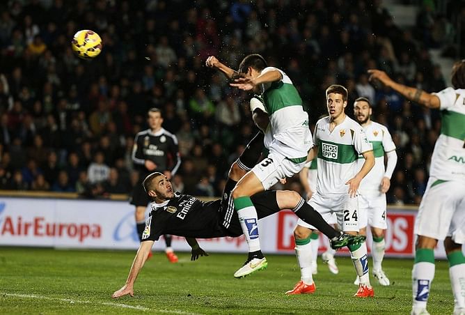 Real Madrid's football clinic - Ronaldo's chop-shot, Isco's close control and Benzema's bicycle kick