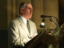 Ian Chappell wants bat sizes reduced before serious injuries occur