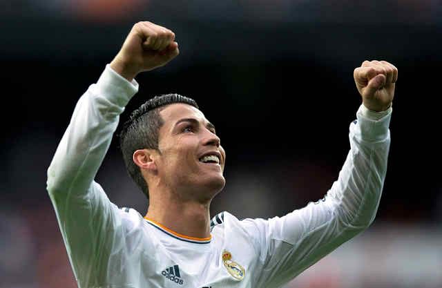 Kaka of Real Madrid celebrates his goal with Cristiano Ronaldo during  News Photo - Getty Images