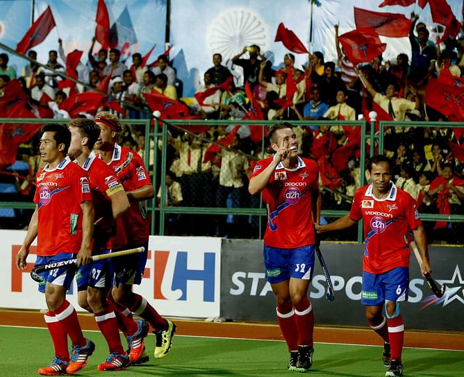 Dabang Mumbai warmly embraces grassroot hockey!