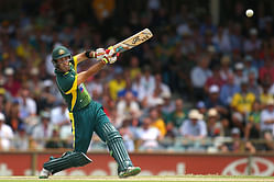 Glenn Maxwell guides Australia to tri-series victory