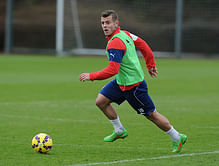Arsenal midfielder Jack Wilshere undergoes minor ankle surgery postponing return