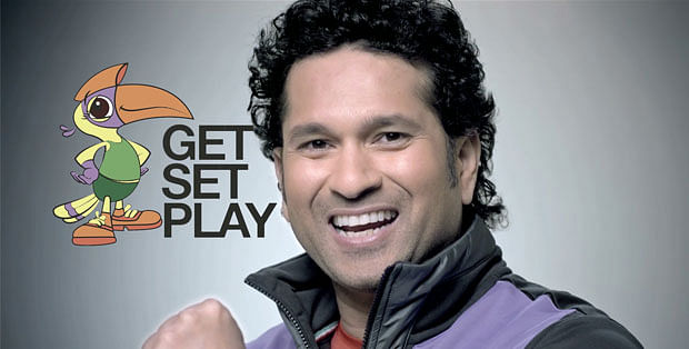 Sachin Tendulkar receives loud cheer during opening ceremony at the Kerala National Games