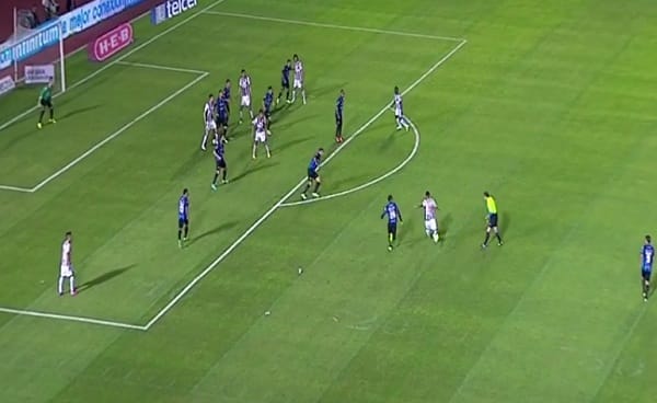 Video: Substitute scores astonishing winner 5 seconds after coming on