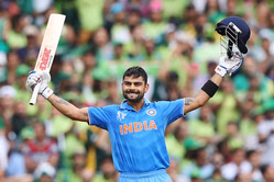 Virat Kohli not yet at Sachin Tendulkar's level: Barry Richards