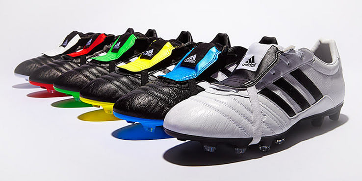 regenval halfrond De eigenaar Adidas Gloro Football Boots Review