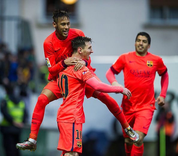 La Liga round-up: Barcelona and Real Madrid get routine wins ahead of El Clasico