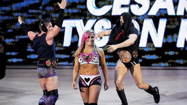 WWE Raw Review - 5 Things WWE has to work on