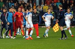 Euro 2016 qualifier between Russia and Montenegro abandoned due to crowd trouble