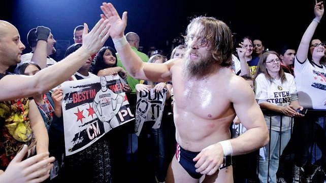 Detailed report for last night's WWE live event in Ontario: Roman Reigns vs Bray Wyatt, Bryan, more