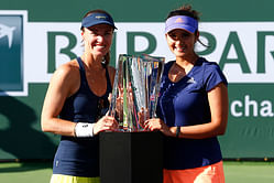 Sania Mirza and Martina Hingis win the Indian Wells doubles title