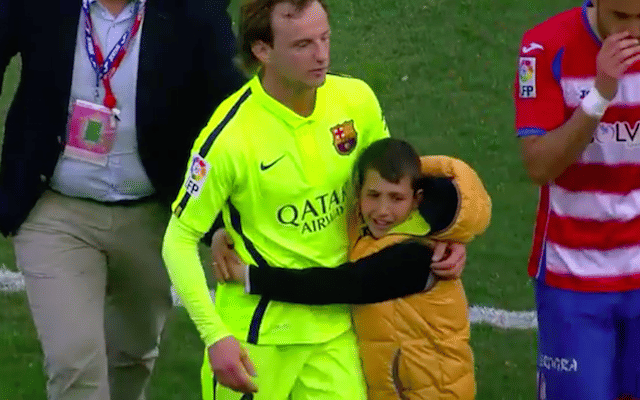 Video: "I won't let you go" - Young fan breaks down into tears after hugging Barcelona's Ivan Rakitic